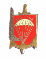 WORLD AIRBORNE & SPECIAL FORCES INSIGNIA 